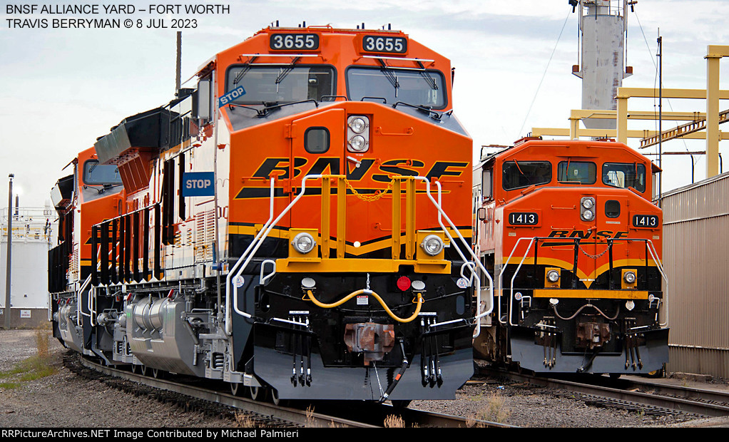 BNSF 3655 and 1413